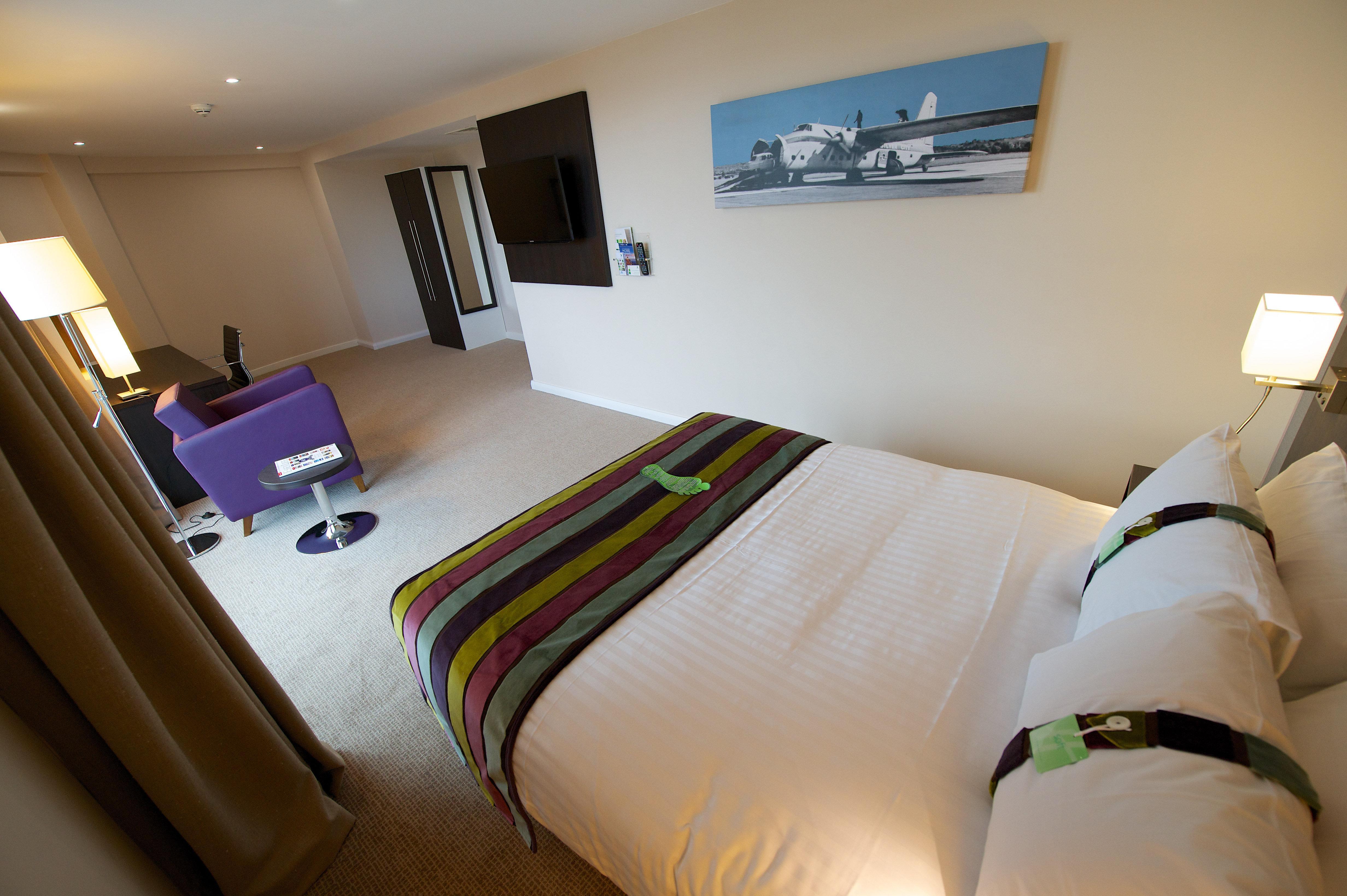 Holiday Inn Southend By Ihg Экстерьер фото