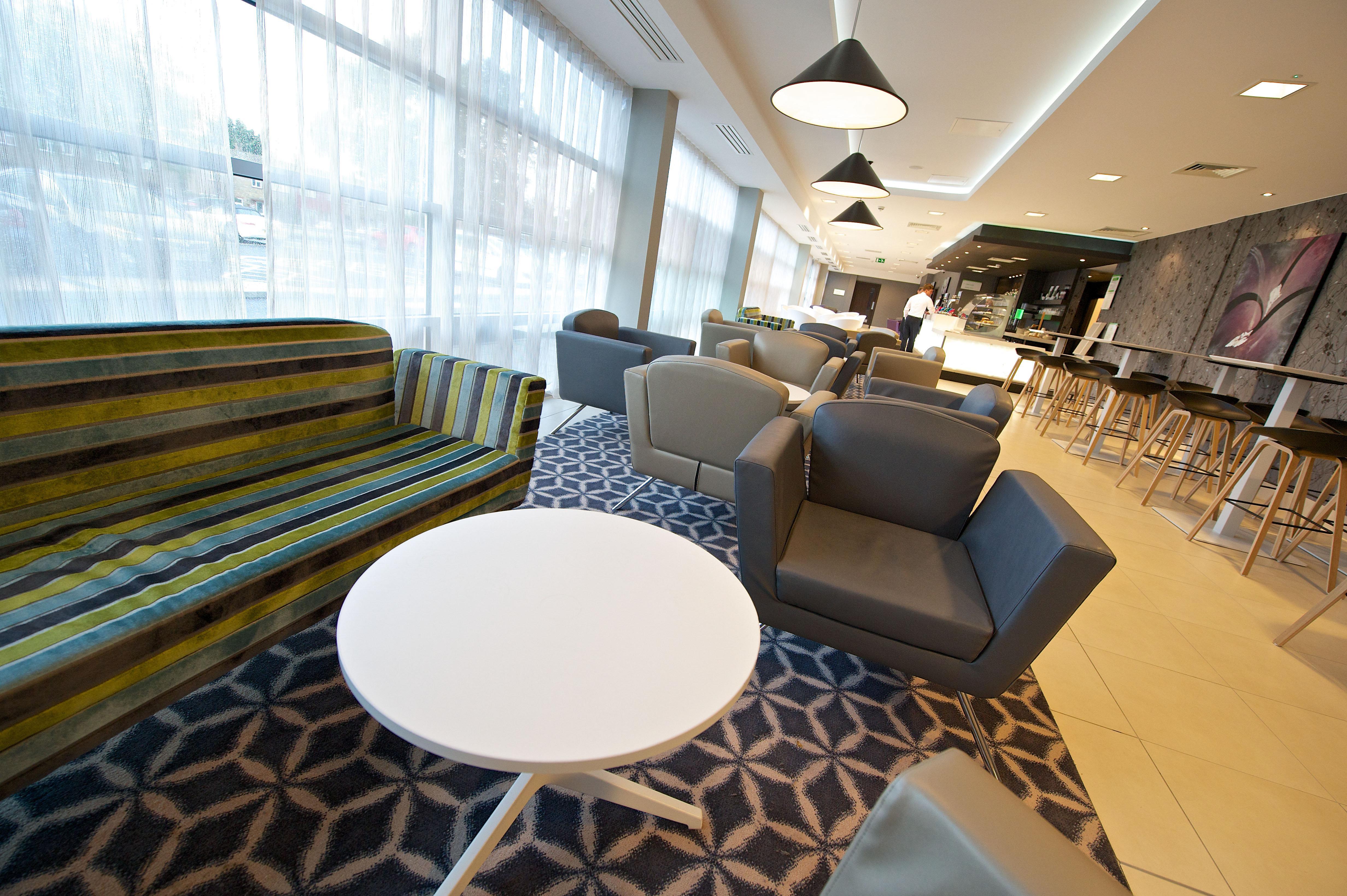 Holiday Inn Southend By Ihg Ресторан фото