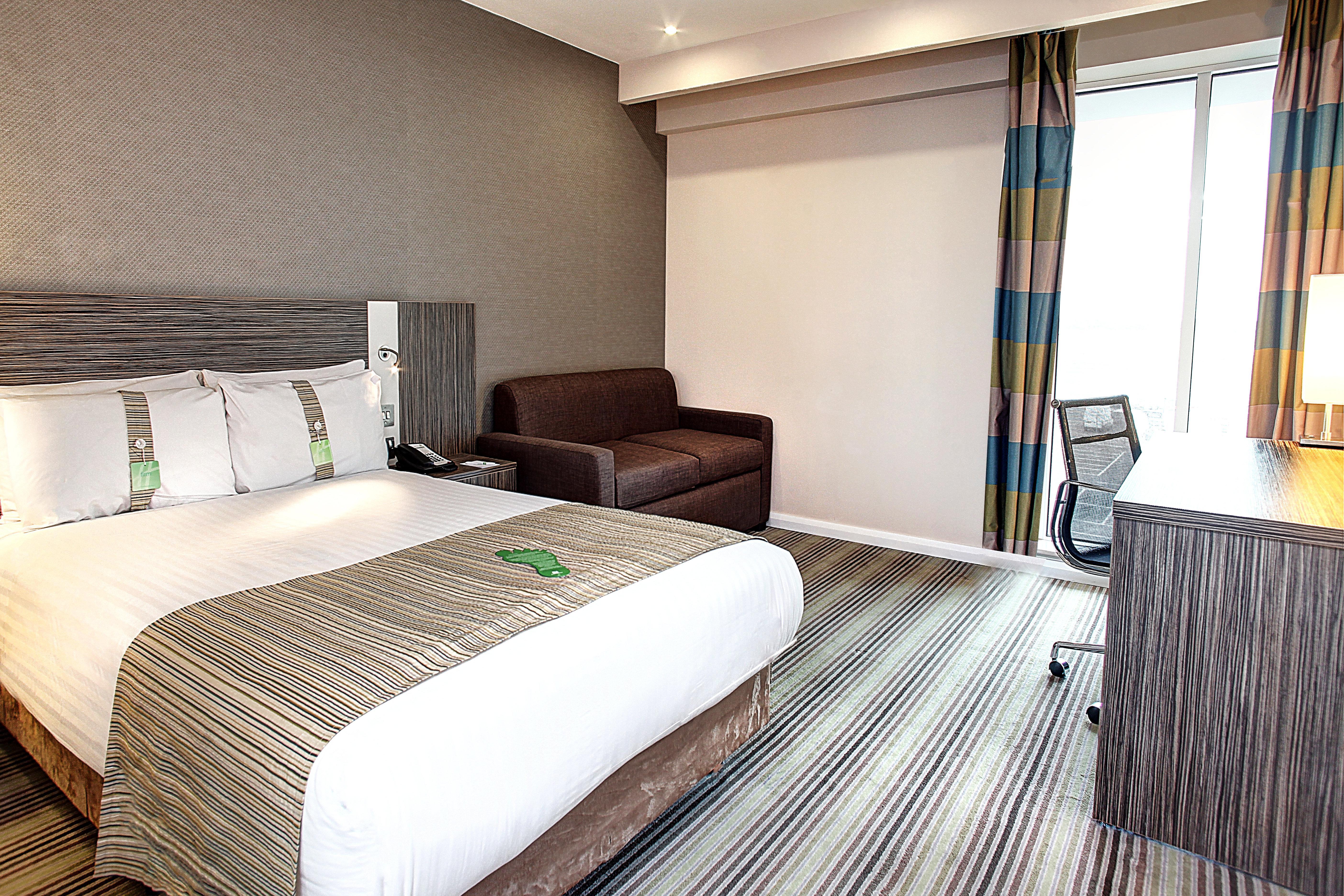 Holiday Inn Southend By Ihg Экстерьер фото